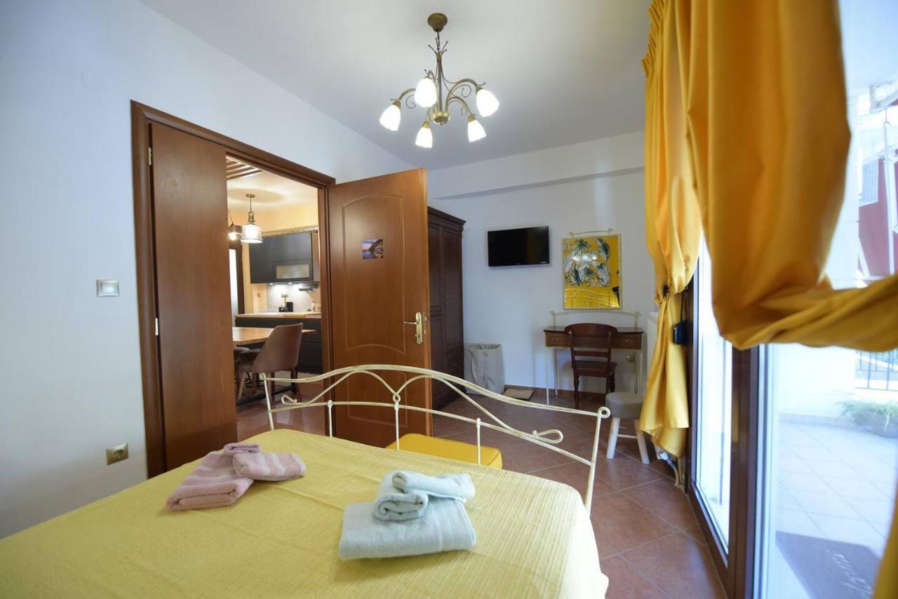 Amalfi Luxury Apartment Komotini Exterior photo